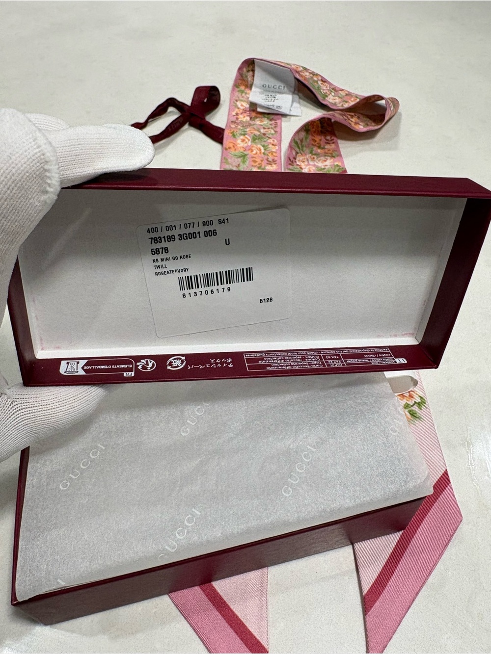 Gucci Pink Floral Silk Hair Scarf with Rose Print - Picture 5 of 10